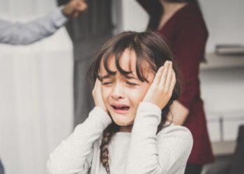 Linea: “Min datter viste sig efter en DNA-test ikke at være min mands. Sandheden viste sig at være meget værre.”